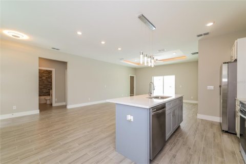 Casa en alquiler en Kissimmee, Florida, 4 dormitorios, 155.15 m2 № 1882989 - foto 5