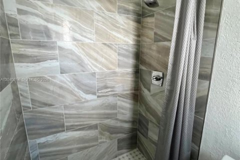 Copropriété à louer à Oakland Park, Floride: 1 chambre, 39.86 m2 № 2086178 - photo 13