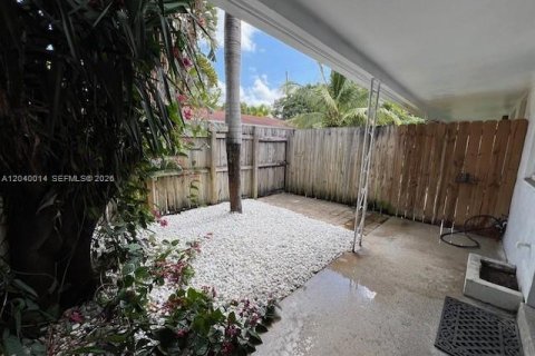 Copropriété à louer à Oakland Park, Floride: 1 chambre, 39.86 m2 № 2086178 - photo 4