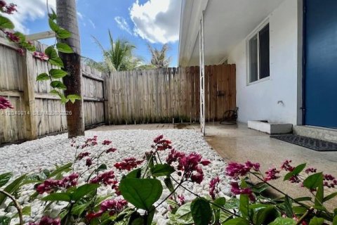 Copropriété à louer à Oakland Park, Floride: 1 chambre, 39.86 m2 № 2086178 - photo 3