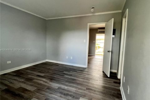 Copropriété à louer à Oakland Park, Floride: 1 chambre, 39.86 m2 № 2086178 - photo 11