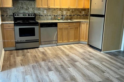 Copropriété à louer à Oakland Park, Floride: 1 chambre, 39.86 m2 № 2086178 - photo 5