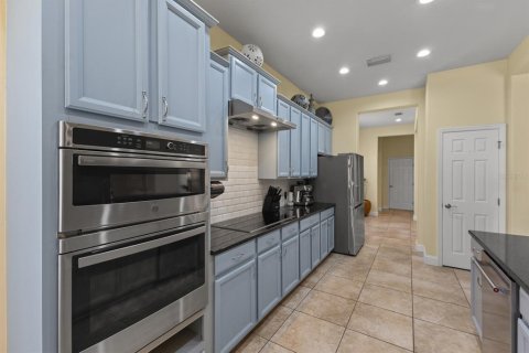 House in Bradenton, Florida 5 bedrooms, 284 sq.m. № 1885713 - photo 10