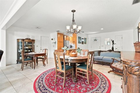 Villa ou maison à vendre à DeLand, Floride: 3 chambres, 179.12 m2 № 2312890 - photo 10