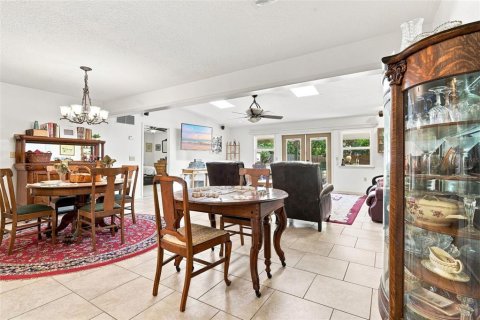 Villa ou maison à vendre à DeLand, Floride: 3 chambres, 179.12 m2 № 2312890 - photo 11