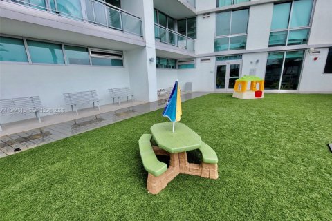 Copropriété à louer à Miami, Floride: 1 chambre, 70.05 m2 № 2008228 - photo 30