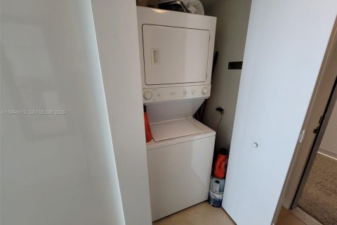 Copropriété à louer à Miami, Floride: 1 chambre, 70.05 m2 № 2008228 - photo 12