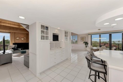 Condo in Sarasota, Florida, 3 bedrooms  № 926822 - photo 8