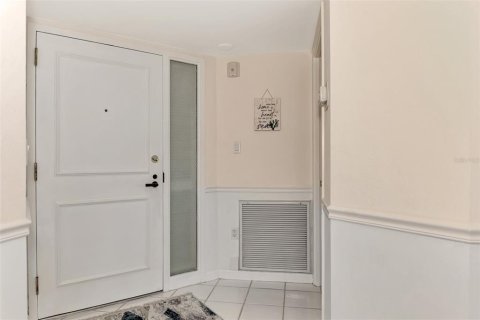 Copropriété à louer à Sarasota, Floride: 3 chambres, 173.45 m2 № 926822 - photo 6
