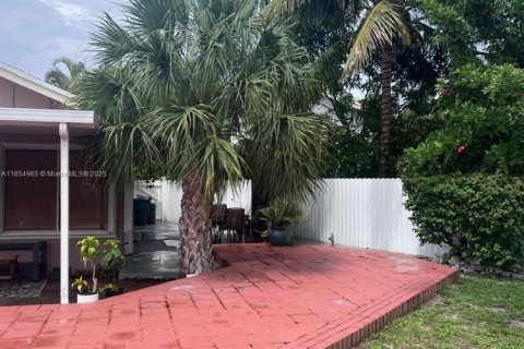 Villa ou maison à vendre à Miramar, Floride: 3 chambres, 127.83 m2 № 1875027 - photo 17