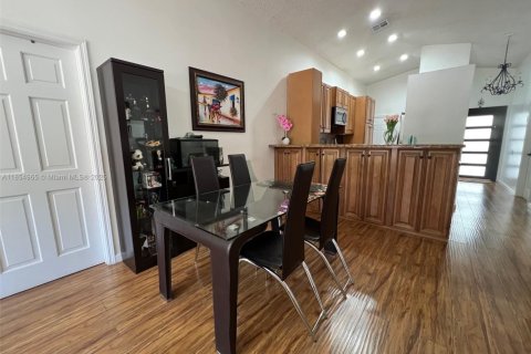 Villa ou maison à vendre à Miramar, Floride: 3 chambres, 127.83 m2 № 1875027 - photo 5