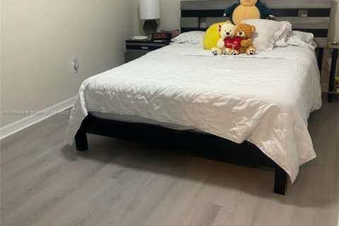 House in Ocala, Florida 4 bedrooms, 166.3 sq.m. № 1958483 - photo 19