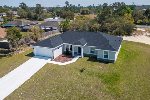 House in Ocala, Florida 4 bedrooms, 166.3 sq.m. № 1958483 - photo 1