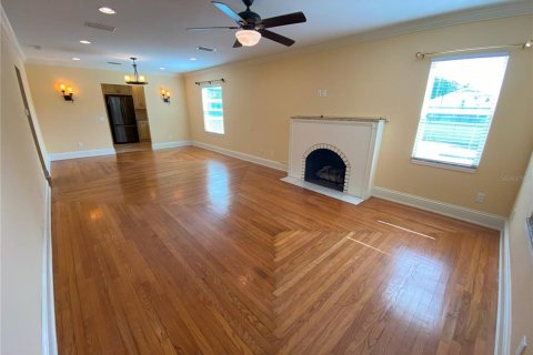 Снять в аренду виллу или дом в Деланд, Флорида 4 комнаты, 107.4м2, № 1874014 - фото 5