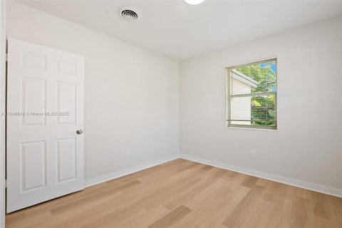 Casa en venta en North Miami Beach, Florida, 3 dormitorios, 128.76 m2 № 1857485 - foto 16