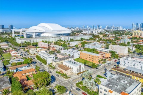 Купить коммерческую недвижимость в Майами, Флорида № 1934423 - фото 15