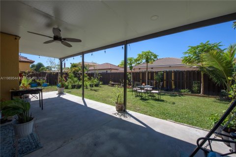 Villa ou maison à vendre à Homestead, Floride: 4 chambres, 255.67 m2 № 2042226 - photo 30