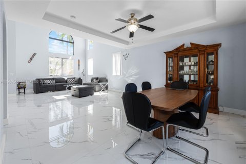 Villa ou maison à vendre à Homestead, Floride: 4 chambres, 255.67 m2 № 2042226 - photo 6