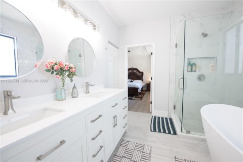 Villa ou maison à vendre à Homestead, Floride: 4 chambres, 255.67 m2 № 2042226 - photo 16