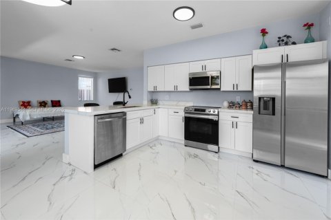 Villa ou maison à vendre à Homestead, Floride: 4 chambres, 255.67 m2 № 2042226 - photo 10