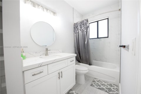 Villa ou maison à vendre à Homestead, Floride: 4 chambres, 255.67 m2 № 2042226 - photo 21