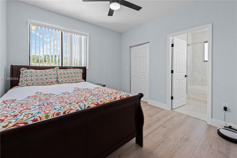 Villa ou maison à vendre à Homestead, Floride: 4 chambres, 255.67 m2 № 2042226 - photo 17