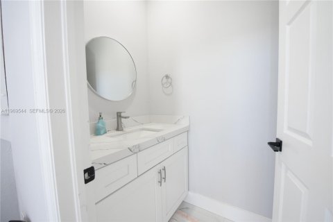 Villa ou maison à vendre à Homestead, Floride: 4 chambres, 255.67 m2 № 2042226 - photo 25