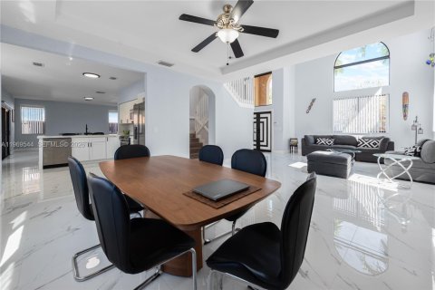 Villa ou maison à vendre à Homestead, Floride: 4 chambres, 255.67 m2 № 2042226 - photo 5