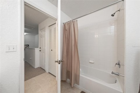 Adosado en venta en Kissimmee, Florida, 3 dormitorios, 120.4 m2 № 2236317 - foto 30