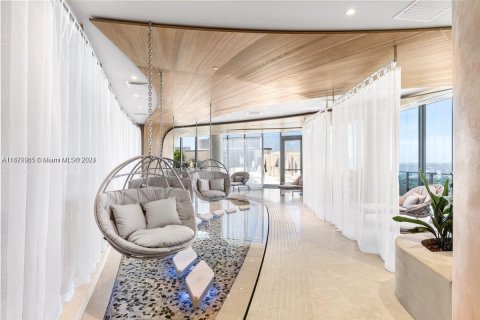 Condo in Miami, Florida, 1 bedroom  № 1705481 - photo 30
