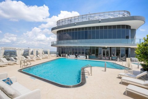 Condo in Miami, Florida, 1 bedroom  № 1705481 - photo 23