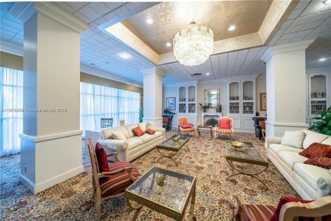 Condo in Hollywood, Florida, 2 bedrooms  № 1875359 - photo 13
