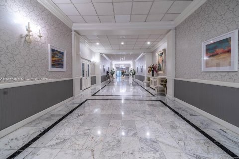 Condo in Hollywood, Florida, 2 bedrooms  № 1875359 - photo 9
