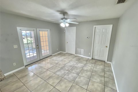 House in Kissimmee, Florida 3 bedrooms, 137.12 sq.m. № 2393743 - photo 6