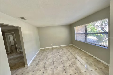 House in Kissimmee, Florida 3 bedrooms, 137.12 sq.m. № 2393743 - photo 3