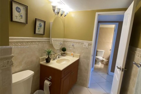 Condominio en venta en Hallandale Beach, Florida, 1 dormitorio, 77.29 m2 № 1871525 - foto 8