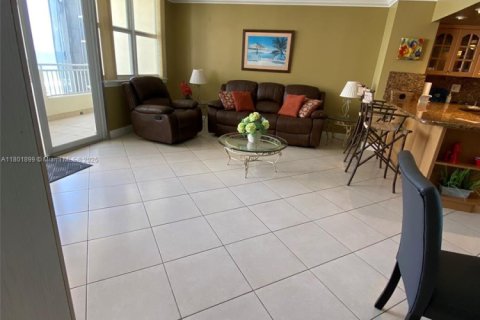 Condominio en venta en Hallandale Beach, Florida, 1 dormitorio, 77.29 m2 № 1871525 - foto 22