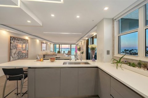 Condominio en venta en Sarasota, Florida, 2 dormitorios, 165.18 m2 № 2098726 - foto 10