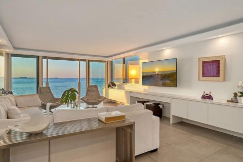 Condominio en venta en Sarasota, Florida, 2 dormitorios, 165.18 m2 № 2098726 - foto 3