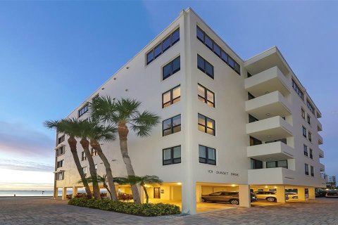 Condominio en Sarasota, Florida, 2 dormitorios  № 2098726