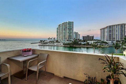 Condominio en venta en Sarasota, Florida, 2 dormitorios, 165.18 m2 № 2098726 - foto 8