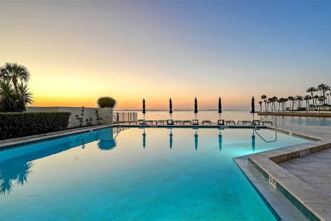 Condominio en venta en Sarasota, Florida, 2 dormitorios, 165.18 m2 № 2098726 - foto 24