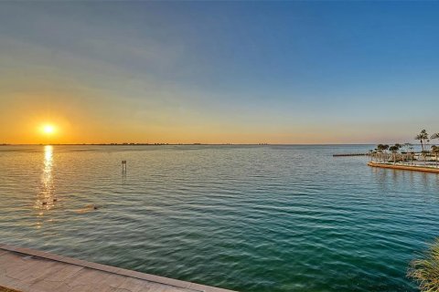 Condominio en venta en Sarasota, Florida, 2 dormitorios, 165.18 m2 № 2098726 - foto 4