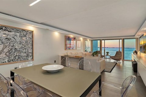 Condominio en venta en Sarasota, Florida, 2 dormitorios, 165.18 m2 № 2098726 - foto 6