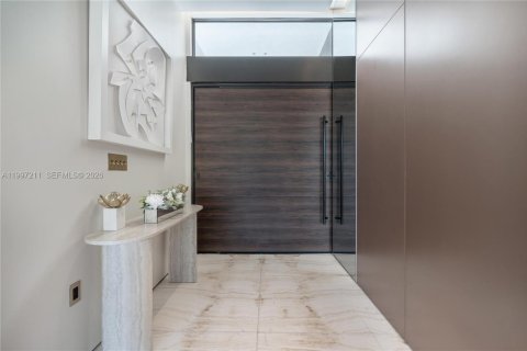 Снять в аренду виллу или дом в Майами-Бич, Флорида 5 спален, 348.38м2, № 2060605 - фото 4