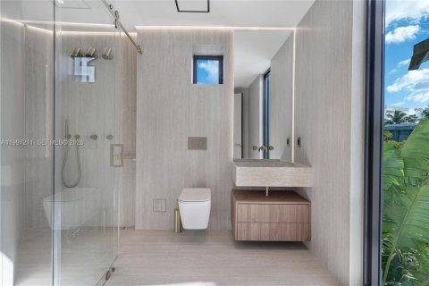 Снять в аренду виллу или дом в Майами-Бич, Флорида 5 спален, 348.38м2, № 2060605 - фото 29