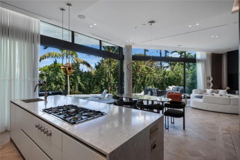 Снять в аренду виллу или дом в Майами-Бич, Флорида 5 спален, 348.38м2, № 2060605 - фото 11