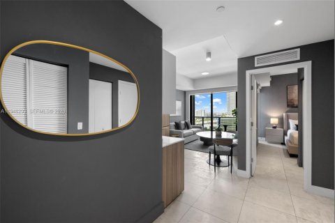 Купить кондоминиум в Майами, Флорида 1 спальня, 53.05м2, № 2088978 - фото 3