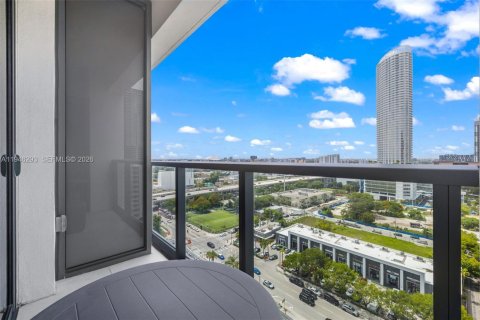 Купить кондоминиум в Майами, Флорида 1 спальня, 53.05м2, № 2088978 - фото 28