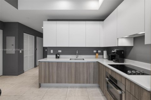 Купить кондоминиум в Майами, Флорида 1 спальня, 53.05м2, № 2088978 - фото 8